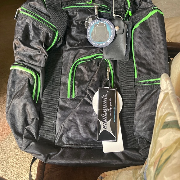 Backpack Tech - Picture 3 of 3